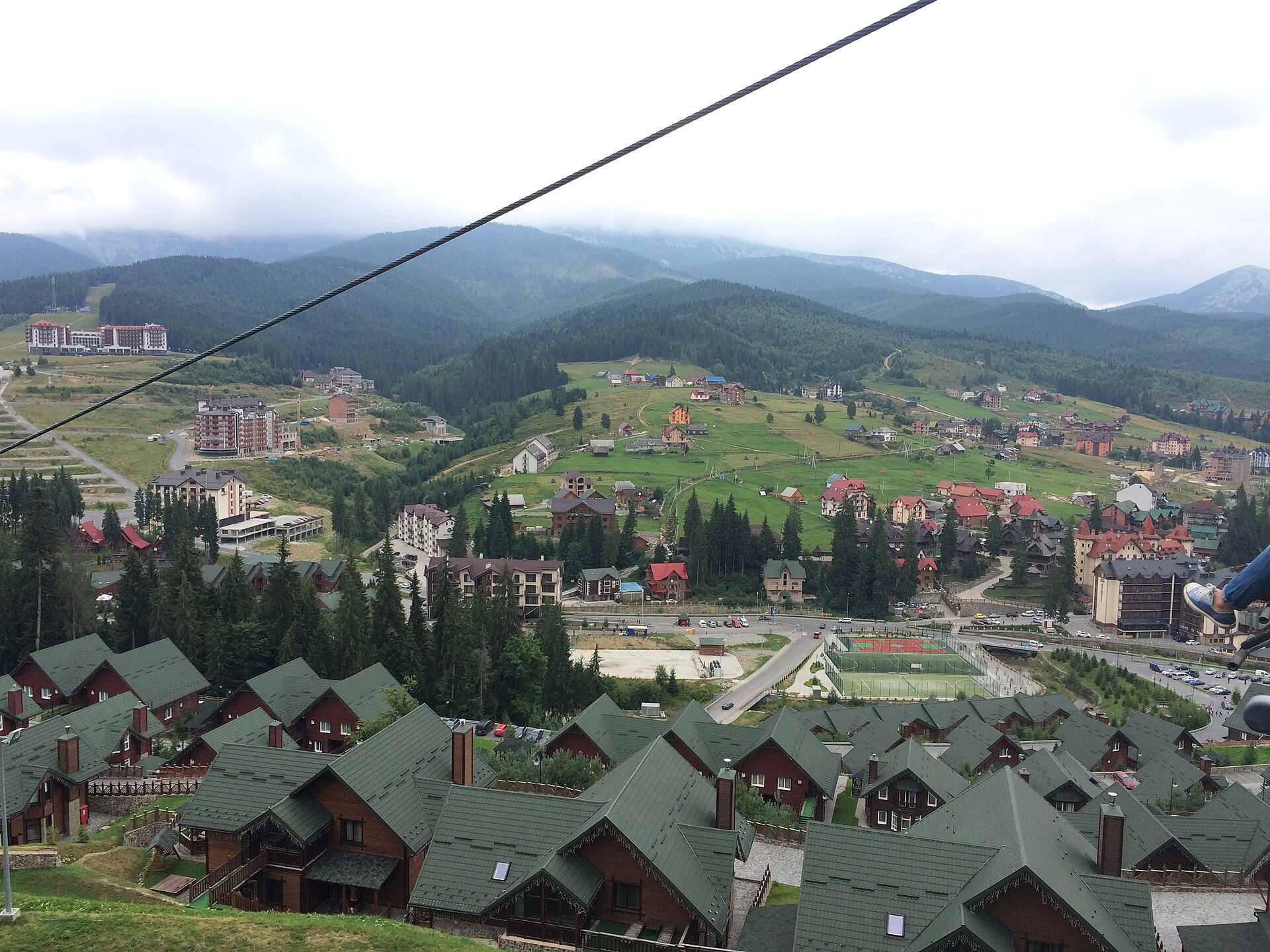 Вид на курорт Буковель